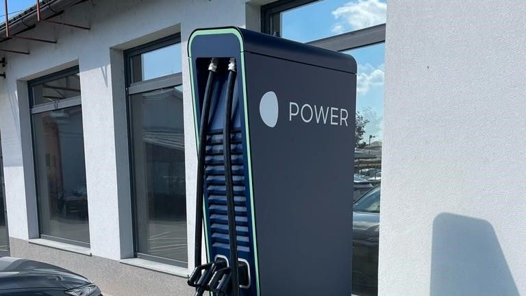 MOON POWER HYC 200-400 Schnellladestation