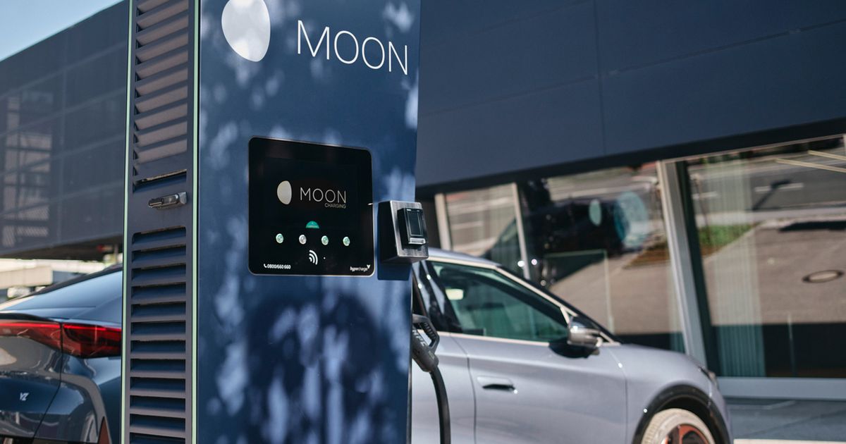 Charging infrastructure for fleets