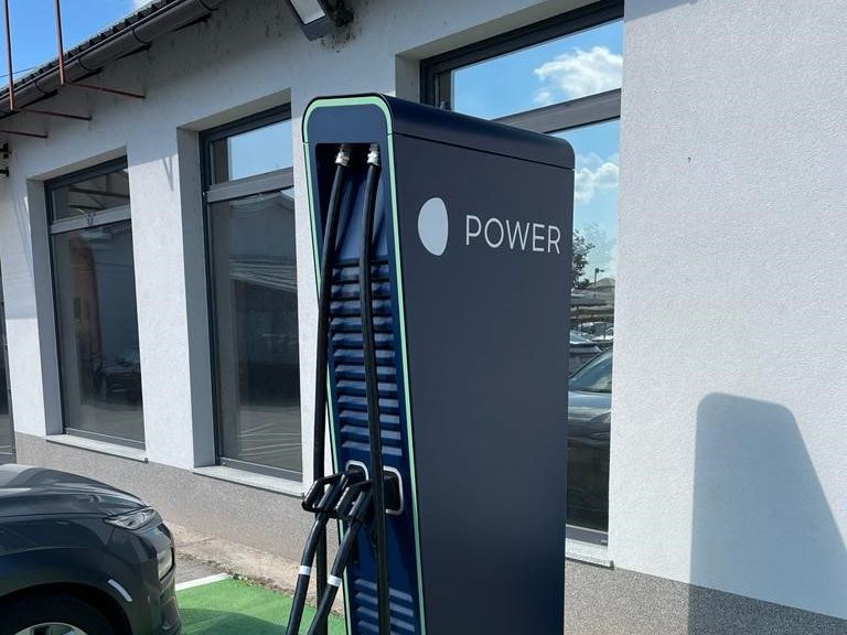 MOON POWER HYC 200-400 Schnellladestation