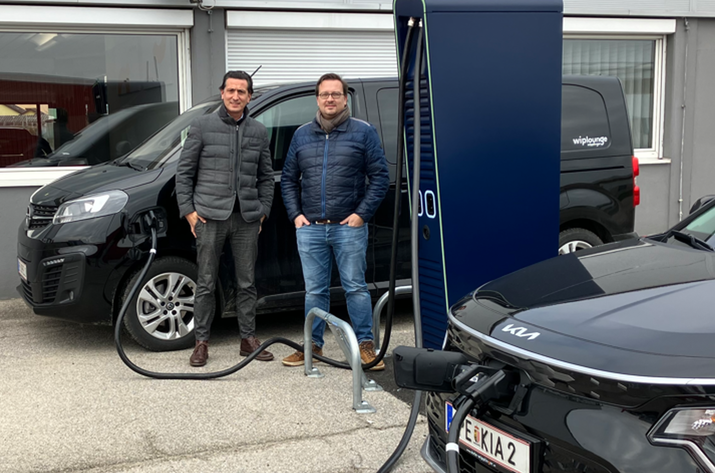 Wipplinger car dealership MOON Photovoltaic Hypercharger